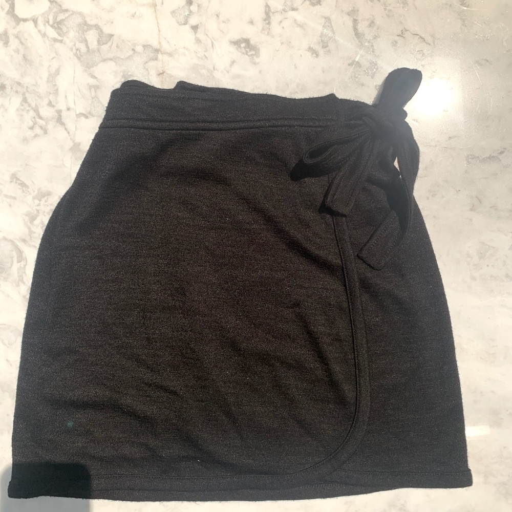 Aritzia Wilfred Free Wrap Around Skirt
